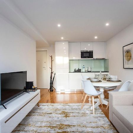 City Center 2Br Flat W/ Ac By Lovelystay Porto Dış mekan fotoğraf