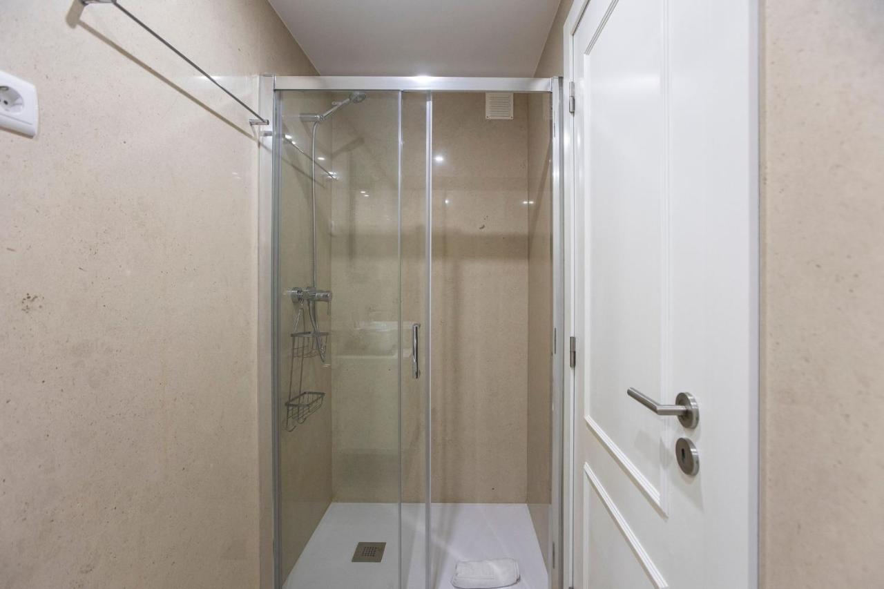 City Center 2Br Flat W/ Ac By Lovelystay Porto Dış mekan fotoğraf